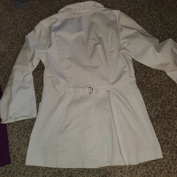 Lab coat - Picture 2 of 2